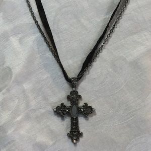 💜  Cookie Lee cross pendant